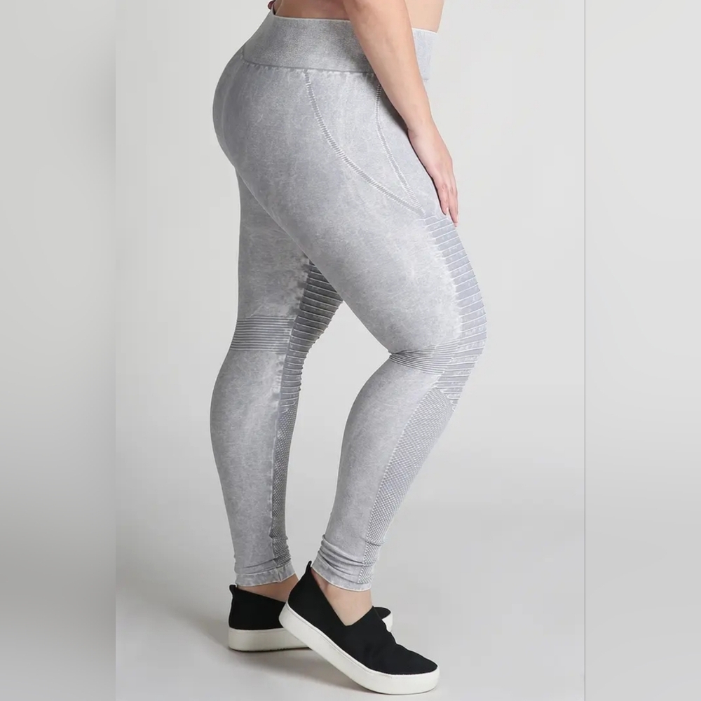 Women's Plus One Size Gray Leggings